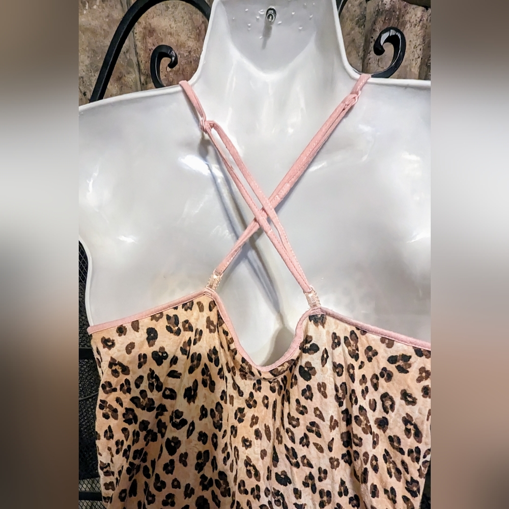 Cosmopolitan Size Small All In One Leopard Print Nighty - Picture 4 of 10